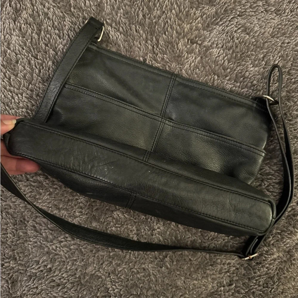 MARGOT Black Leather Zipper Crossbody